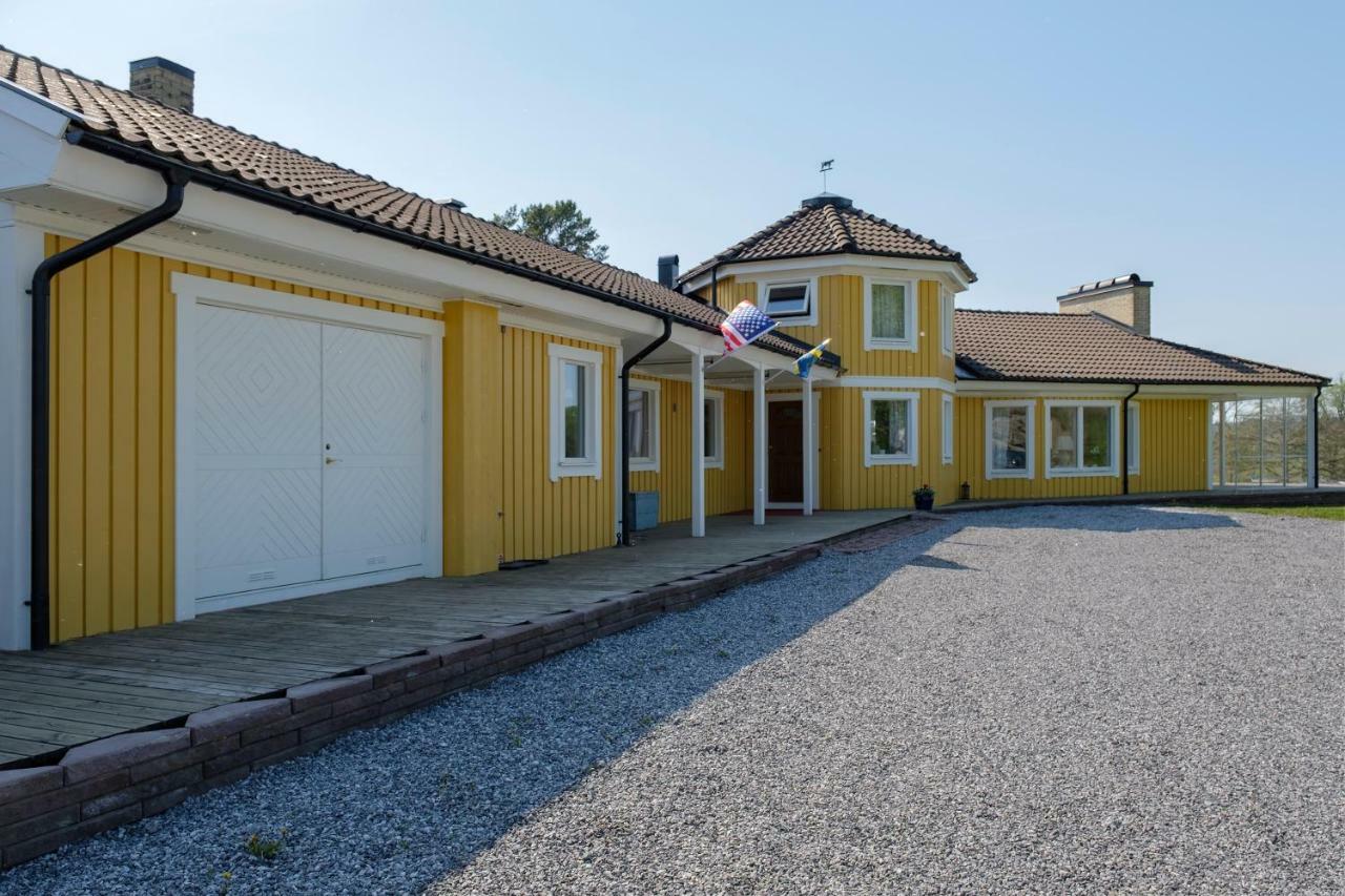 Skoenero Valdemarsvik Buitenkant foto